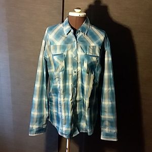 Kuhl quick-dry button down shirt